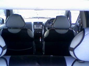 2003 Mitsubishi Colt Photos