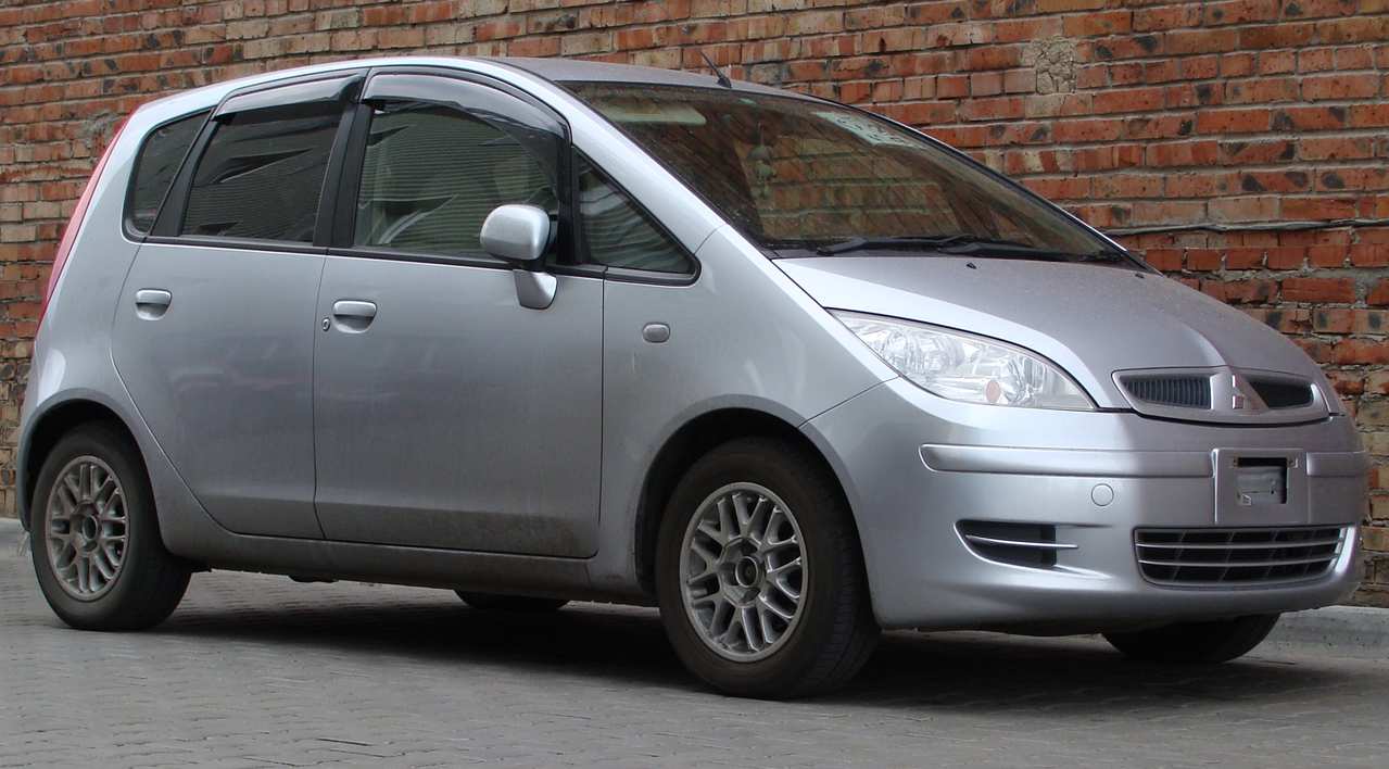 2003 Mitsubishi Colt