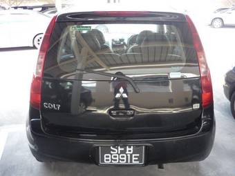 2003 Mitsubishi Colt Photos