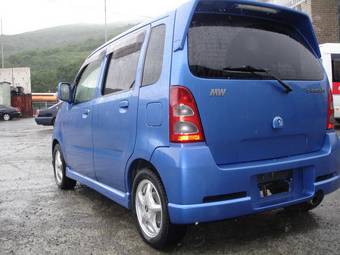 2003 Mitsubishi Colt Pics