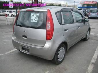 2003 Mitsubishi Colt Photos