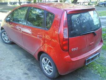 2003 Mitsubishi Colt Photos