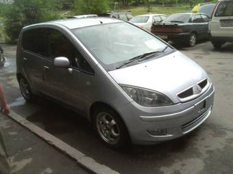 2003 Mitsubishi Colt