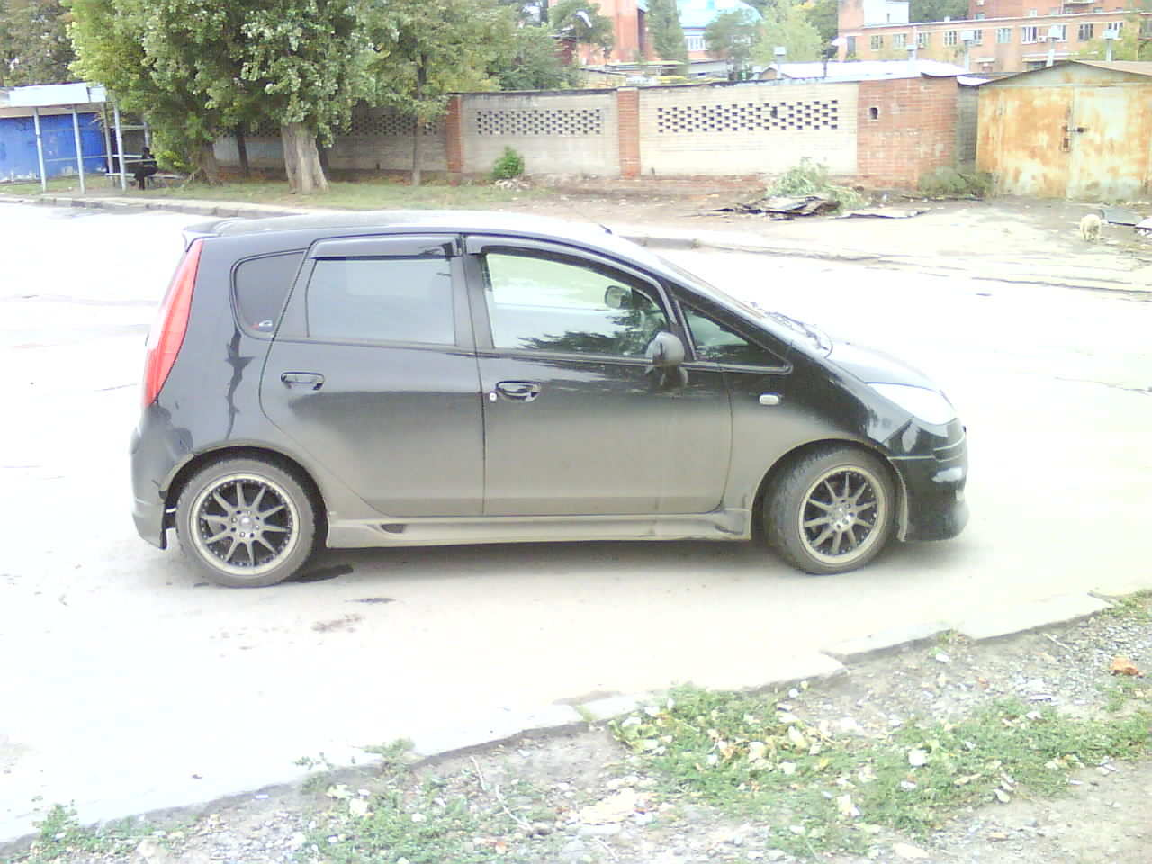 2003 Mitsubishi Colt