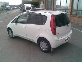 2003 Mitsubishi Colt Photos