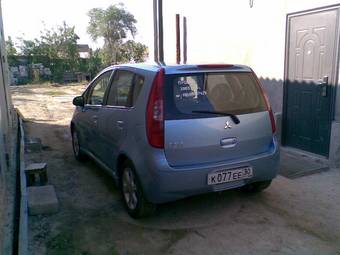 2003 Mitsubishi Colt Photos