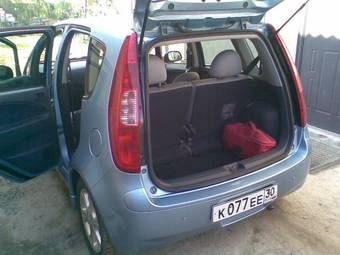 2003 Mitsubishi Colt Photos