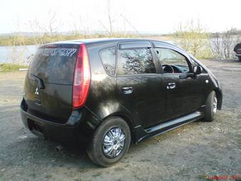 2003 Mitsubishi Colt Photos