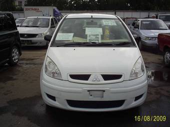 2003 Mitsubishi Colt Pictures