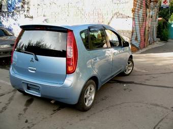 2003 Mitsubishi Colt Pictures