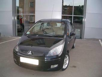 2003 Mitsubishi Colt Pics