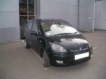 2003 Mitsubishi Colt Pictures