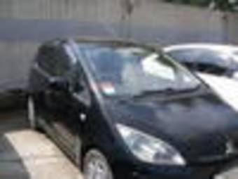 2003 Mitsubishi Colt Photos