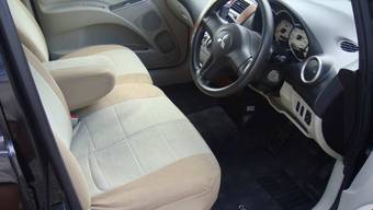 2003 Mitsubishi Colt Pictures