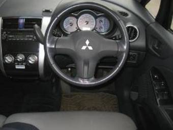 2003 Mitsubishi Colt Pictures