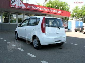2003 Mitsubishi Colt Pictures