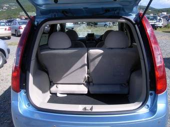 2003 Mitsubishi Colt Photos