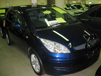 2003 Mitsubishi Colt