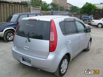 2003 Mitsubishi Colt Photos