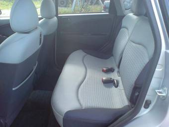 2003 Mitsubishi Colt Pictures