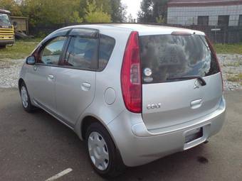 2003 Mitsubishi Colt Photos