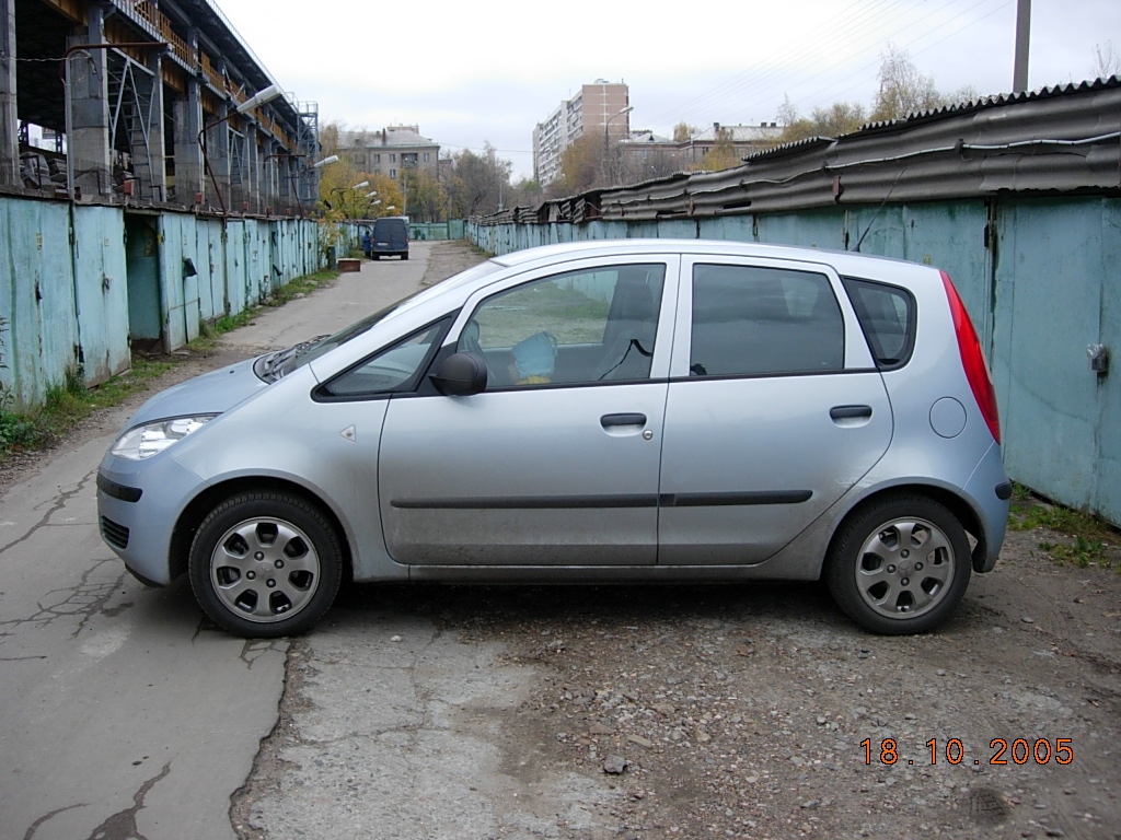 2004 Mitsubishi Colt