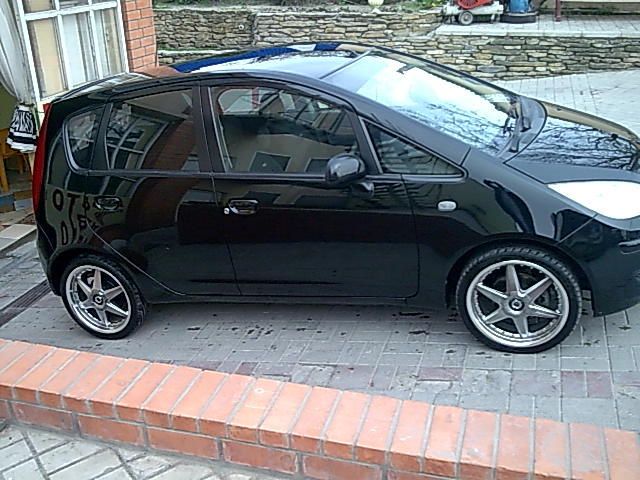 2004 Mitsubishi Colt