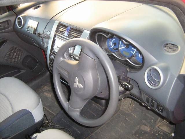 2004 Mitsubishi Colt