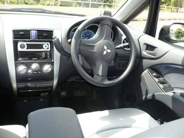 2004 Mitsubishi Colt