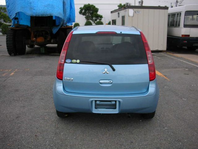 2004 Mitsubishi Colt