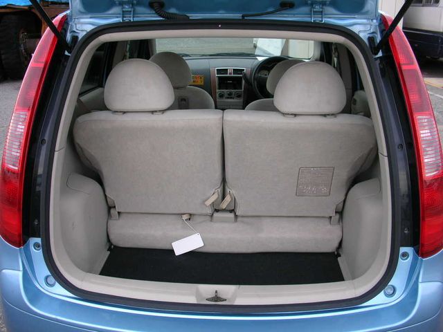 2004 Mitsubishi Colt