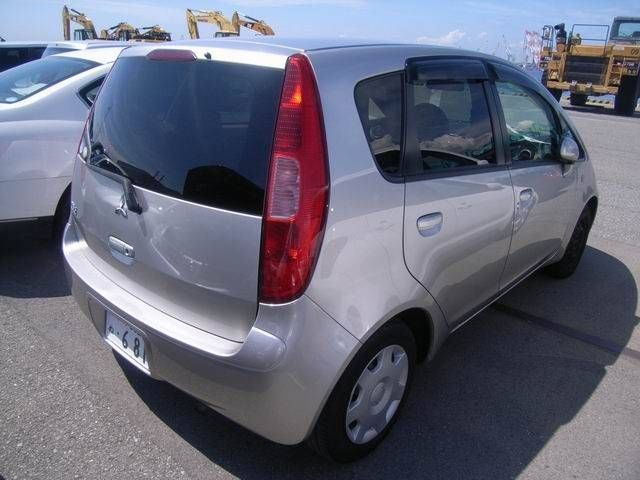 2004 Mitsubishi Colt