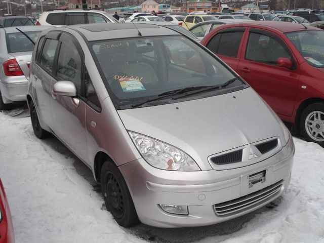 2004 Mitsubishi Colt