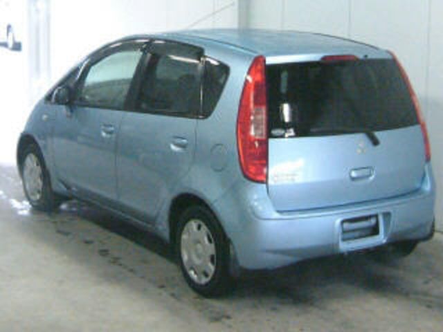 2004 Mitsubishi Colt