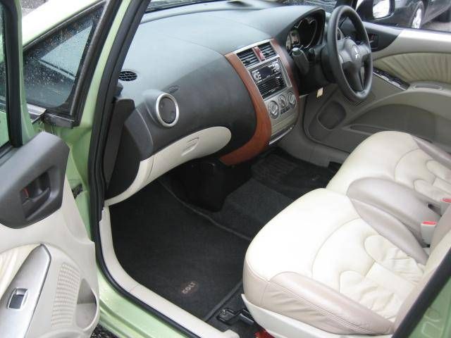 2004 Mitsubishi Colt