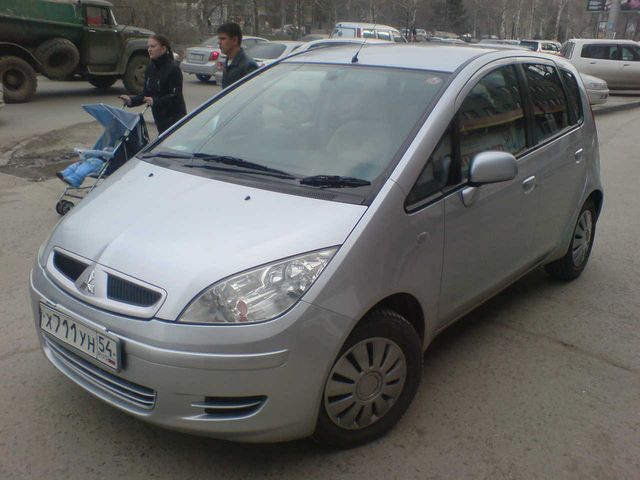 2004 Mitsubishi Colt