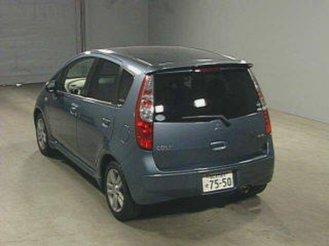 2004 Mitsubishi Colt
