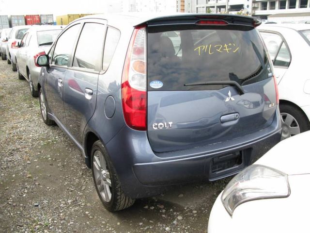 2004 Mitsubishi Colt