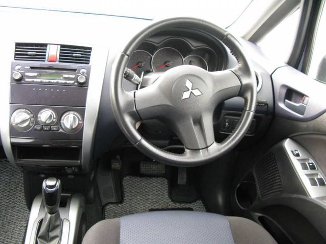2004 Mitsubishi Colt
