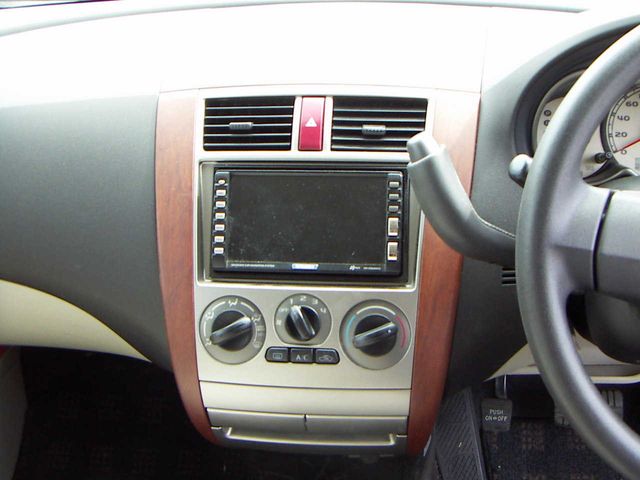2004 Mitsubishi Colt