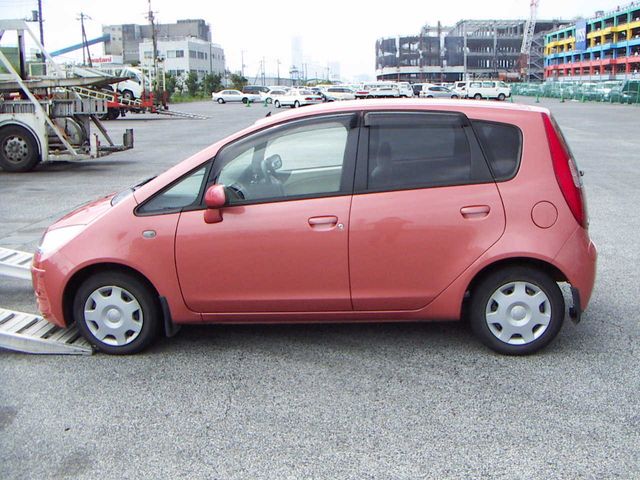 2004 Mitsubishi Colt
