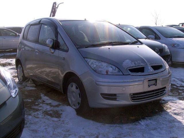 2004 Mitsubishi Colt