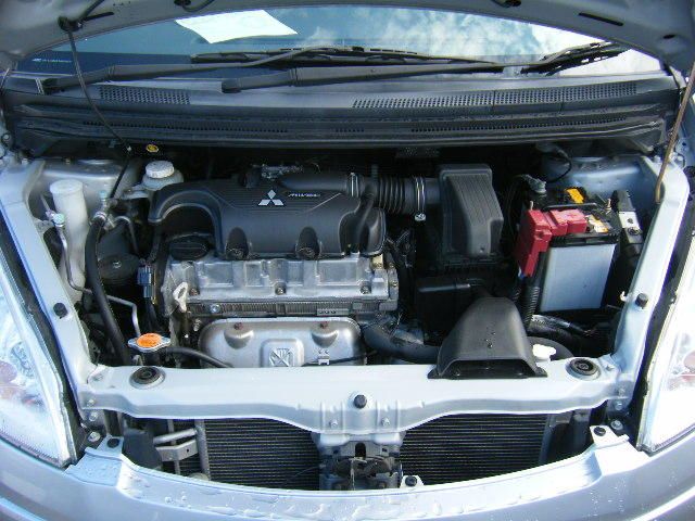 2004 Mitsubishi Colt