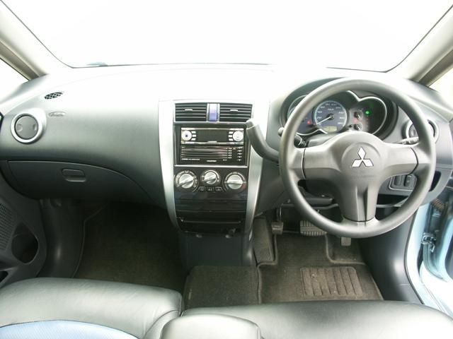 2004 Mitsubishi Colt