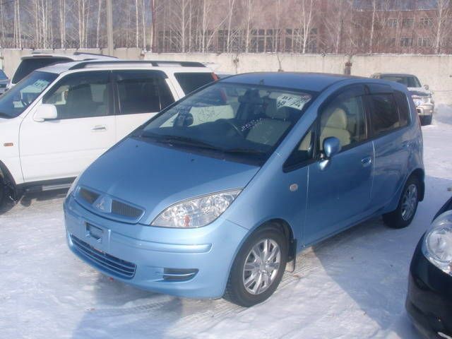 2004 Mitsubishi Colt