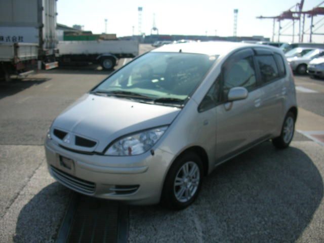 2004 Mitsubishi Colt