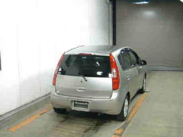 2004 Mitsubishi Colt