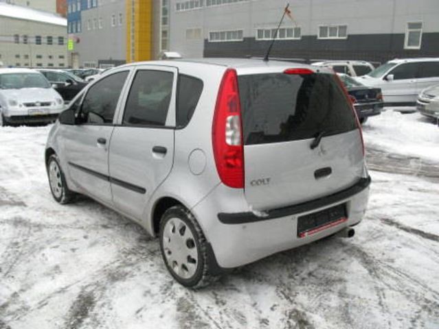 2004 Mitsubishi Colt