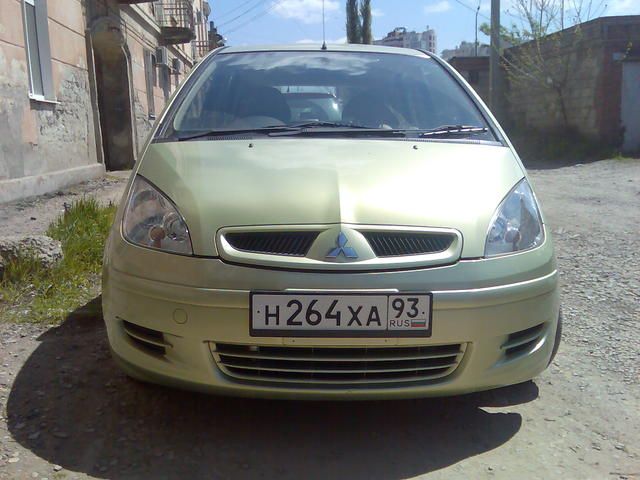 2004 Mitsubishi Colt