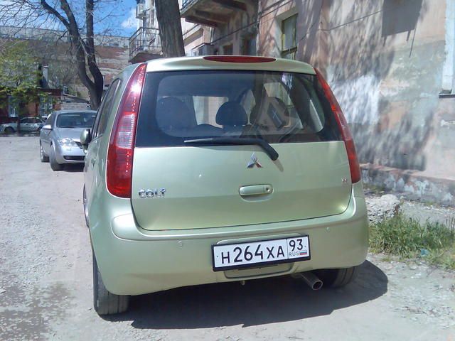 2004 Mitsubishi Colt